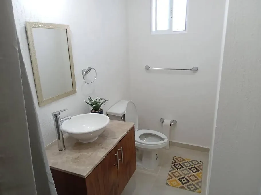 Casa Guerra En Maderos Residencial -Ideal Para Familias Cancun Mexico